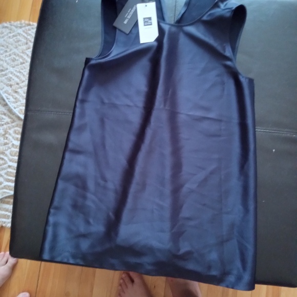 Lafayette 148 New York sleeveless blouses. - Picture 5 of 6